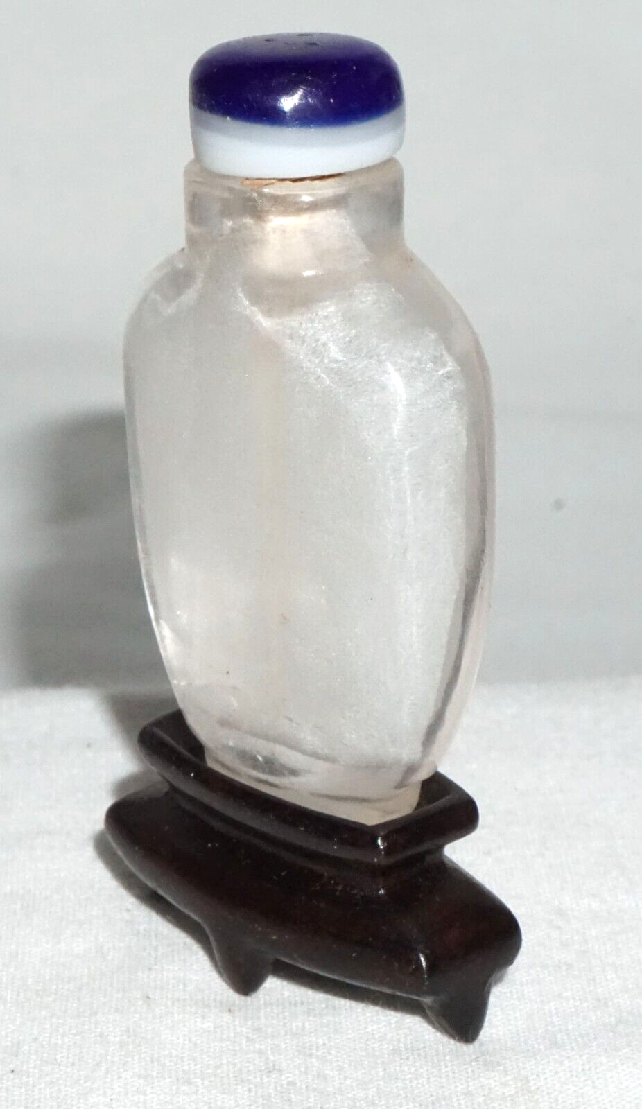 Vintage Chinese Quartz Crystal Carved Snuff Bottle w. Glass Stopper (LLA)