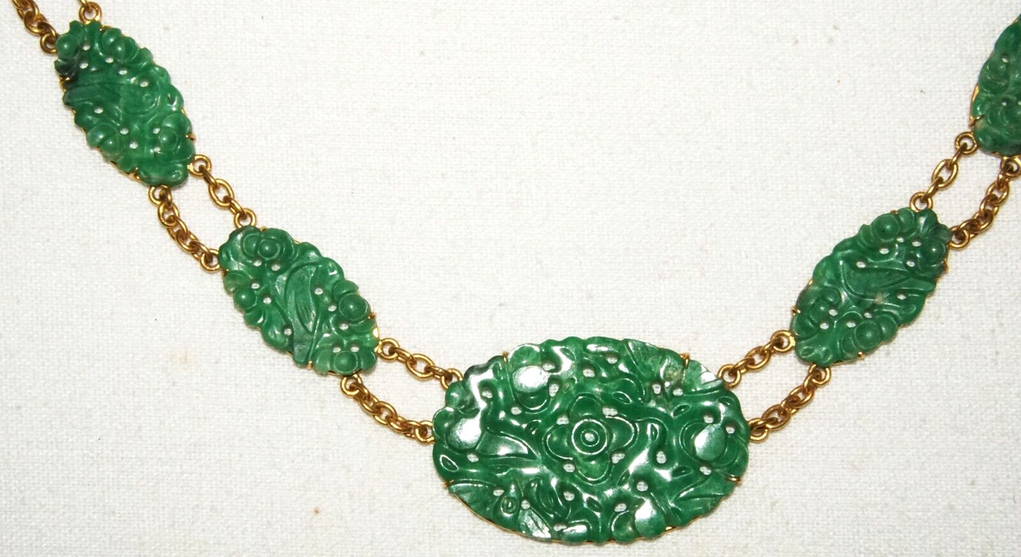 Vtg Chinese 10K Yellow Gold Necklace w. 9x Pierced Floral Jade Plaques (InS)L5