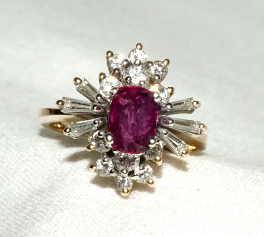 Vintage 14k Yellow Gold Ring Sz.6 1x Ruby & 18x Round & Baguette Diamonds (FeD)