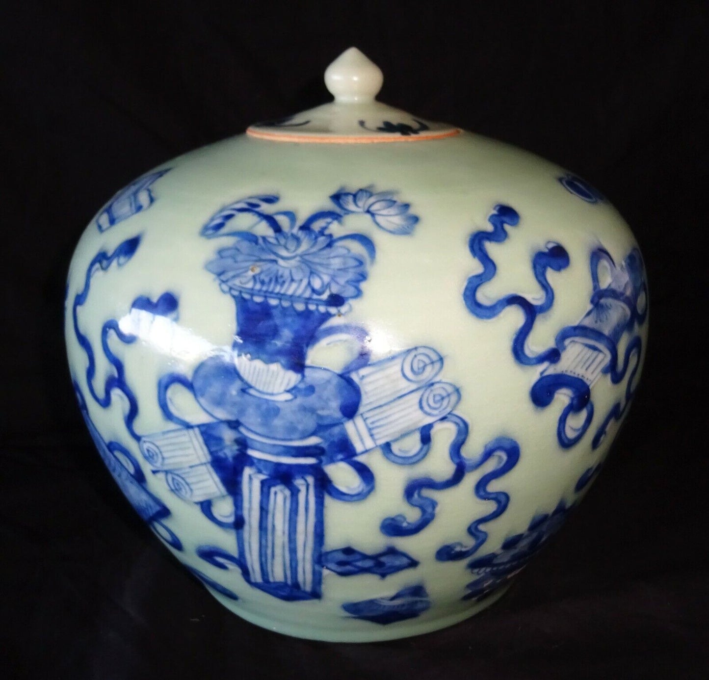 19C Chinese Large Porcelain Jar B&W 100 Antiques & Bat Motif Cover (HeN)#10 IC