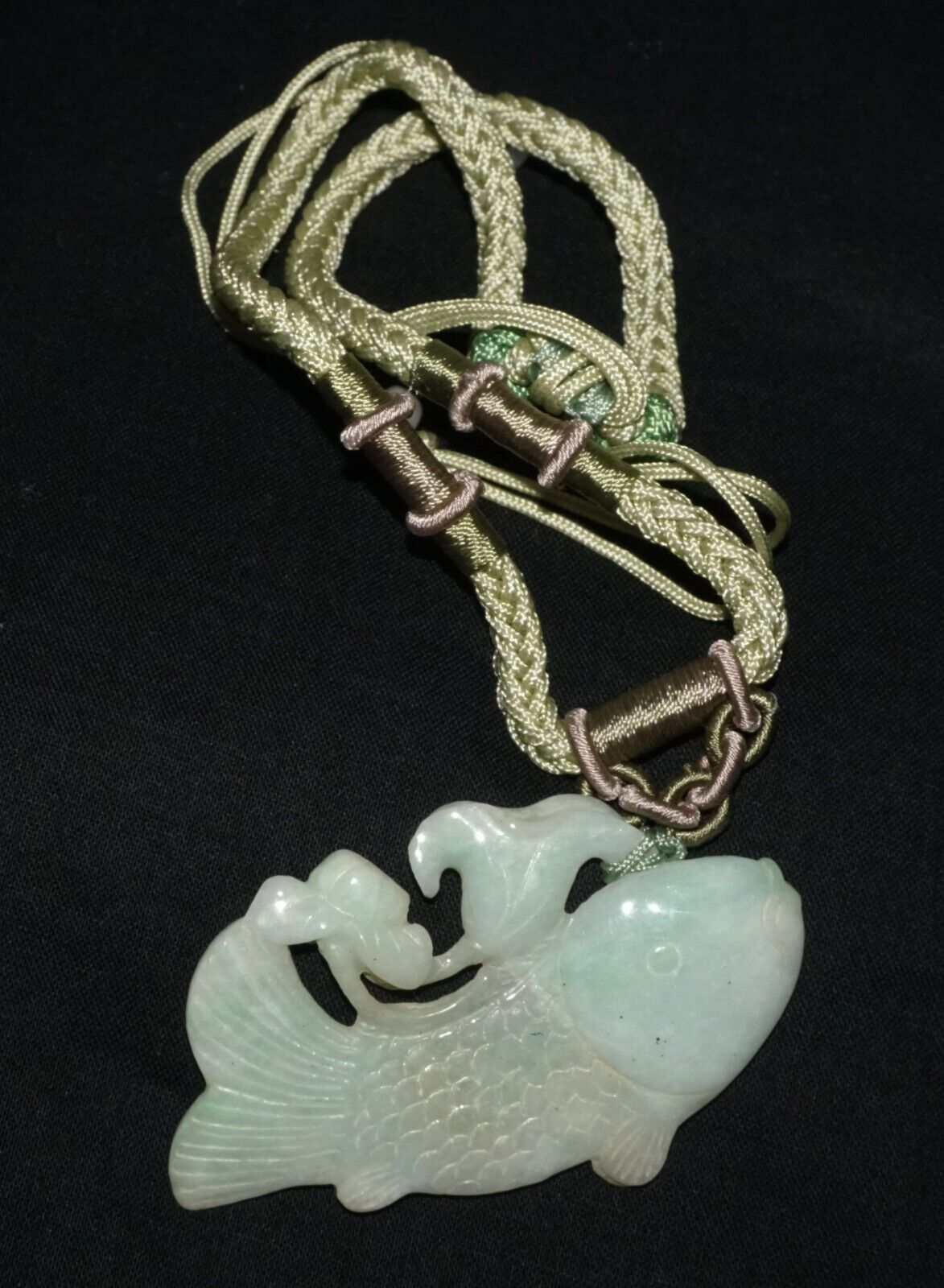 Vintage Chinese Jadeite Jade & Carp & Lotus Motif Carved Pendant (LeS)L23