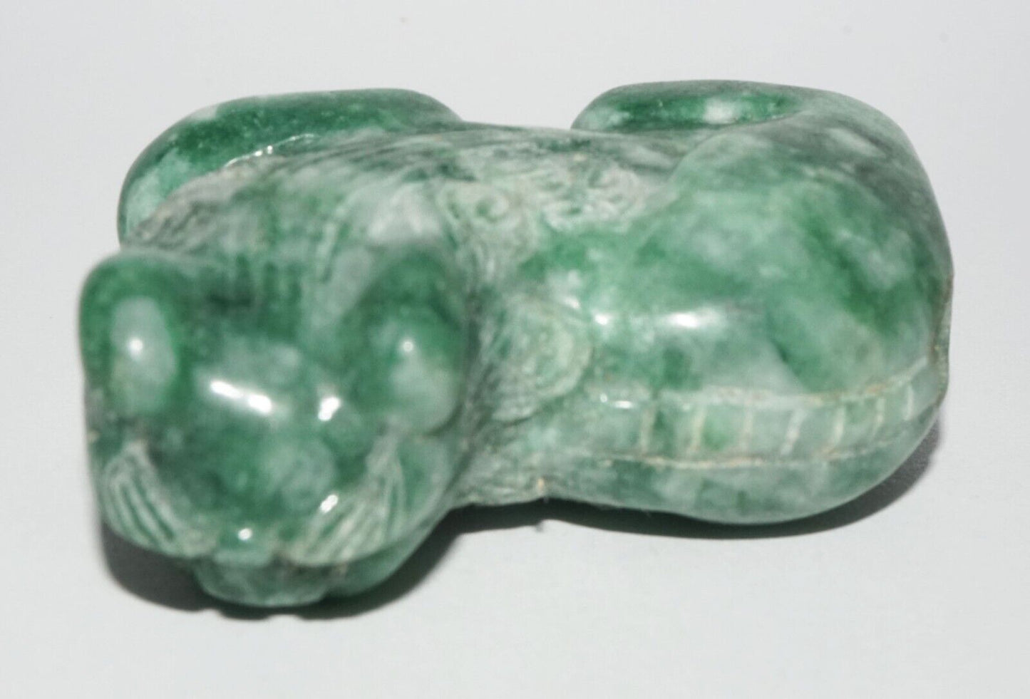 Vintage Chinese Jadeite Jade Carved Snuff Bottle w. Resting Foo Dog (LeS) G12