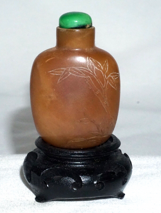 Vtg Chinese Agate Carved Snuff Bottle w. Floral & Bamboo Motifs & Stand (LLA) IC