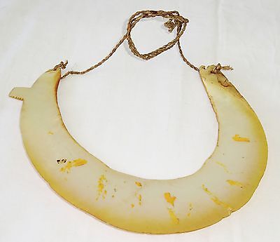 New Guinea Ceremonial Fish Hook Pendant w. Natural Fiber Necklace (Dil)