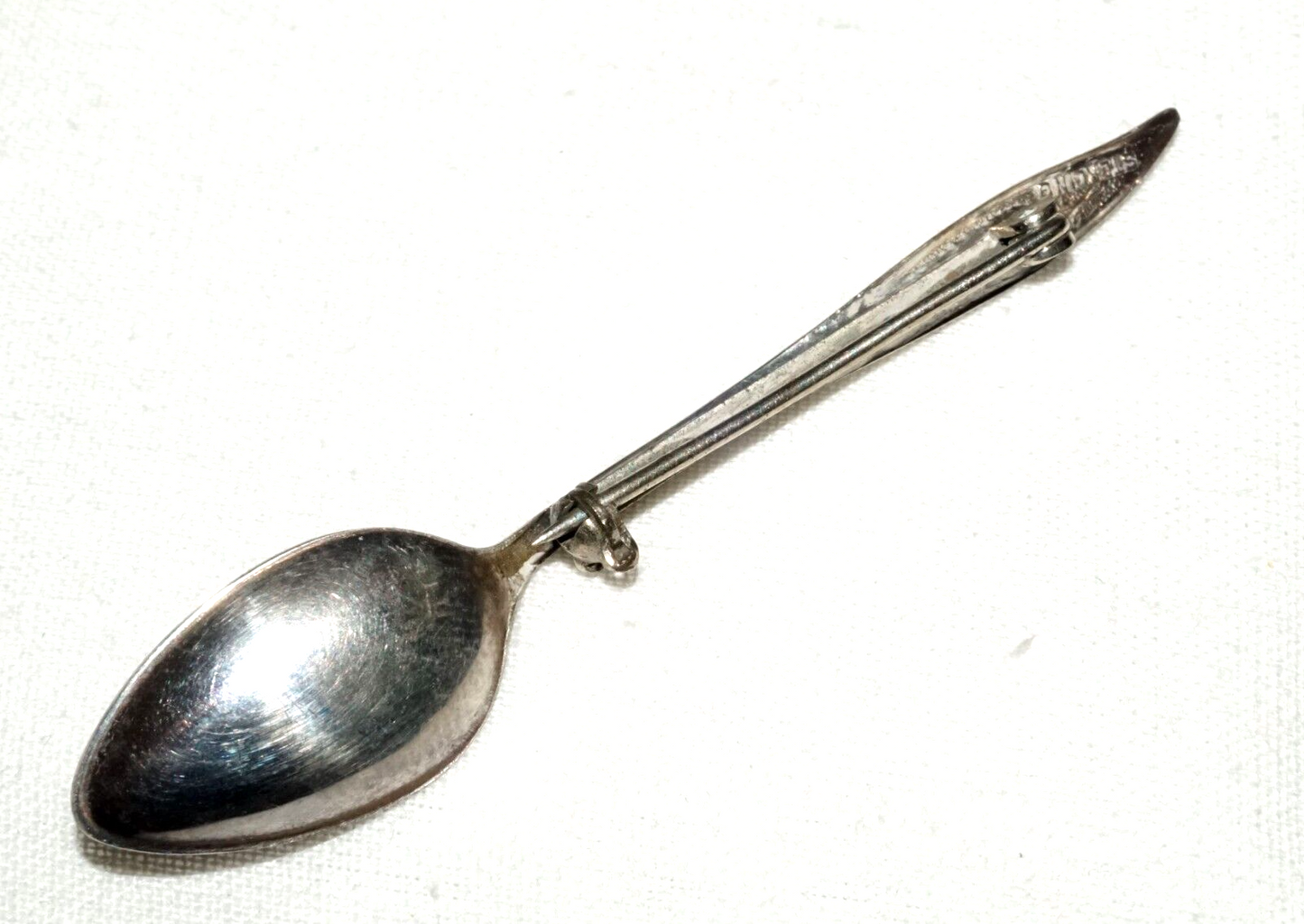 Vintage US Sterling Silver Mini Spoon set as a Brooch Pin (PiC)