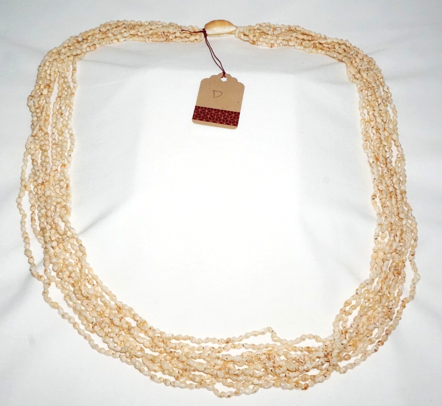 Vintage Hawaii 10x Single Strand Niihau Shell Necklace w. Cowry Clasp (KiA)D