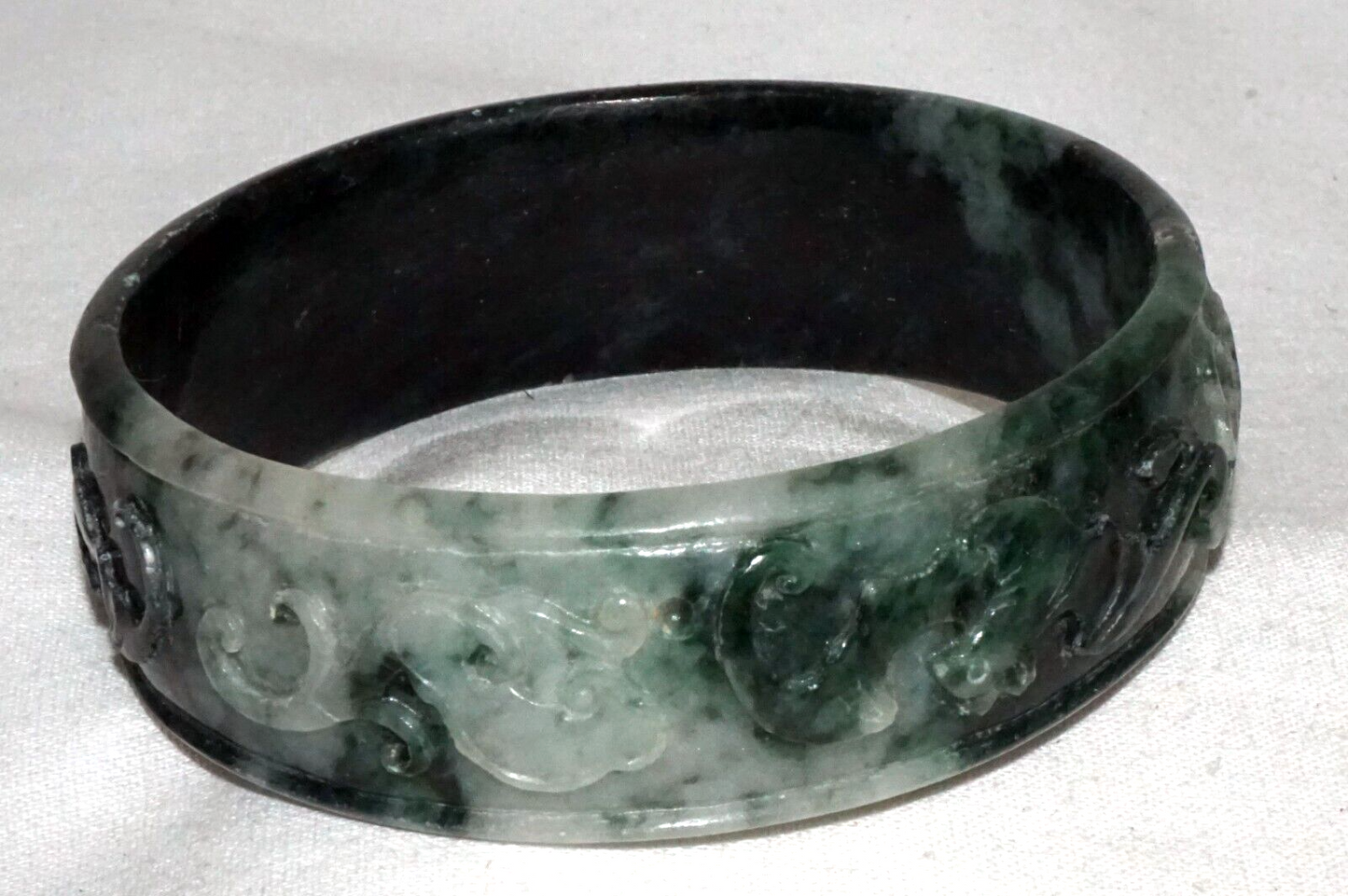 Vintage Chinese White & Green Jadeite Jade Bangle Bracelet Bat & Coin (LeS)L25