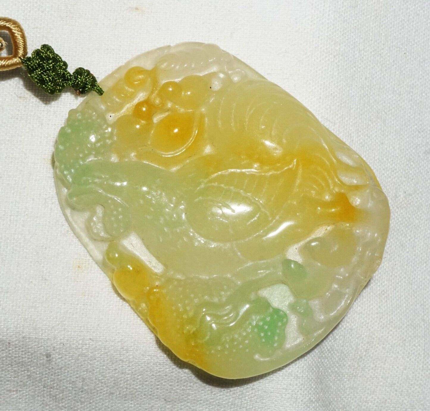 Vintage Chinese Semi Translucent Jadeite Jade Pendant w. Chicken & Chicks (---)