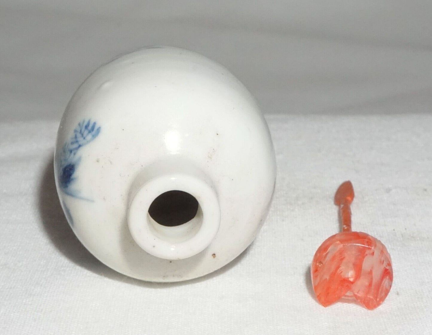 Vintage Chinese B&W Porcelain Snuff Bottle w. Figure in Landscape Motif (LLA)