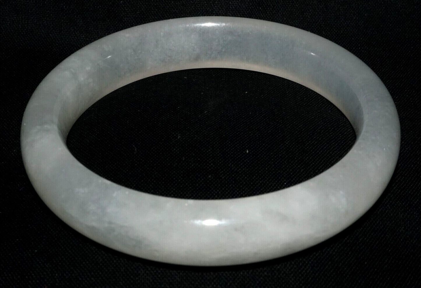 Vintage Chinese Semi Translucent White Jadeite Jade Bangle Bracelet (LeS) G11