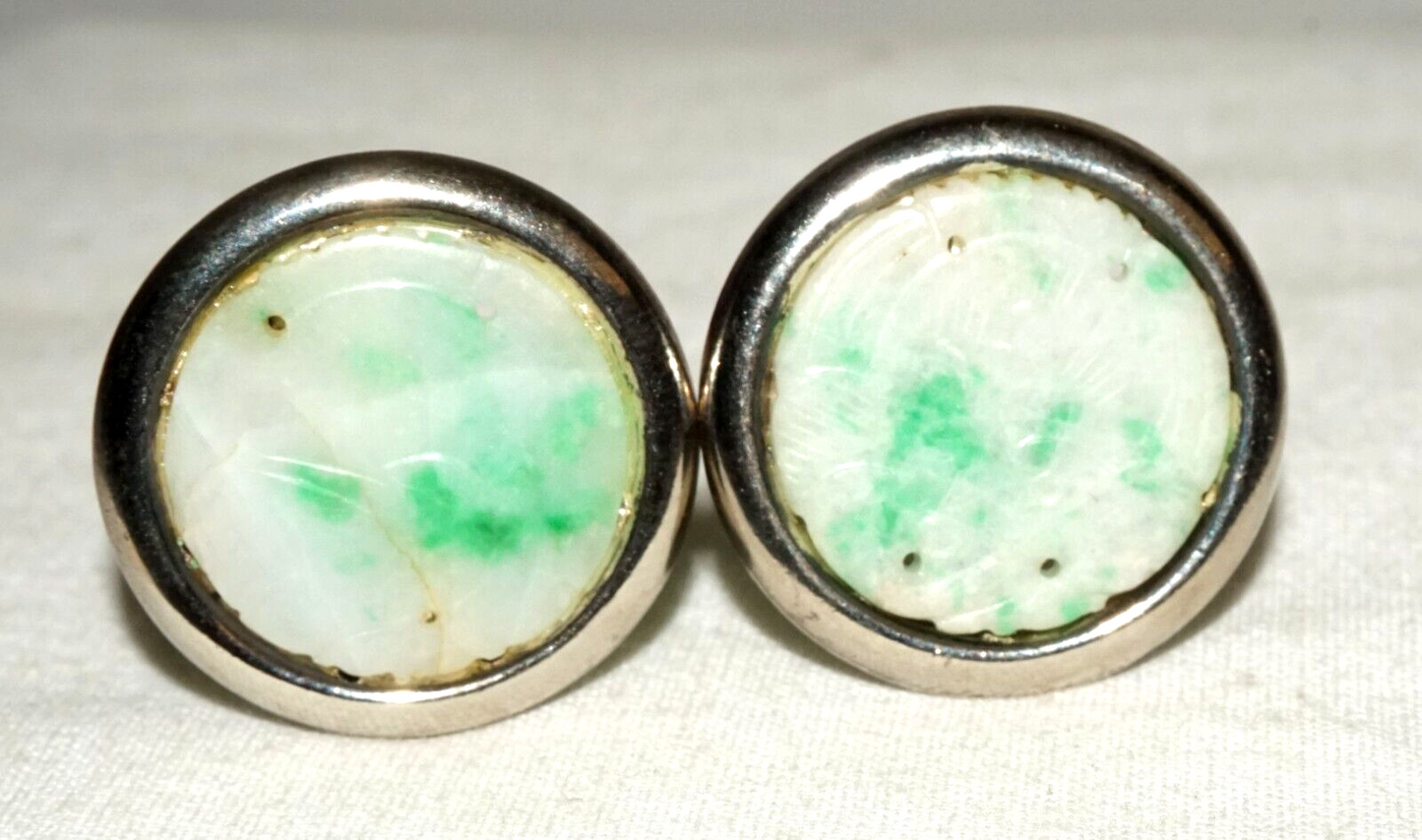 Vtg Sterling Silver White & Apple Green Jadeite Jade Button Ear Clips (LeS)L24