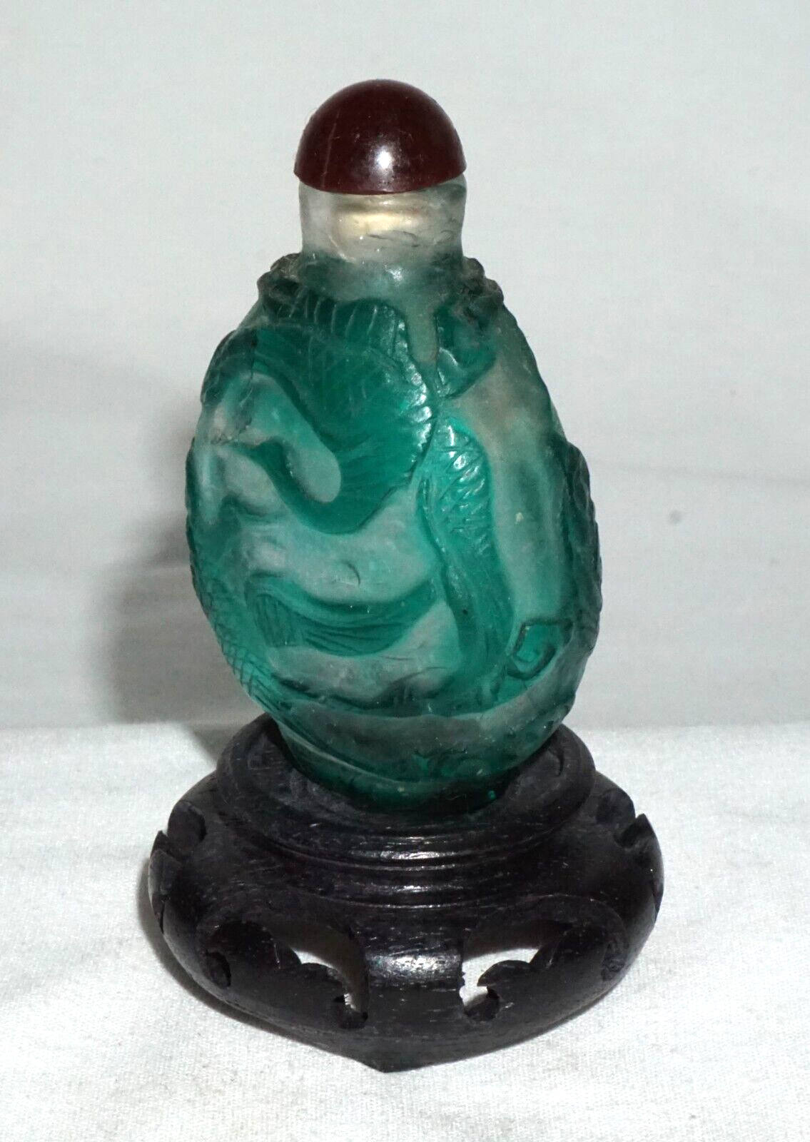 Vintage Chinese Green Overlay Glass Snuff Bottle w. Crane Motif (LLA) IC