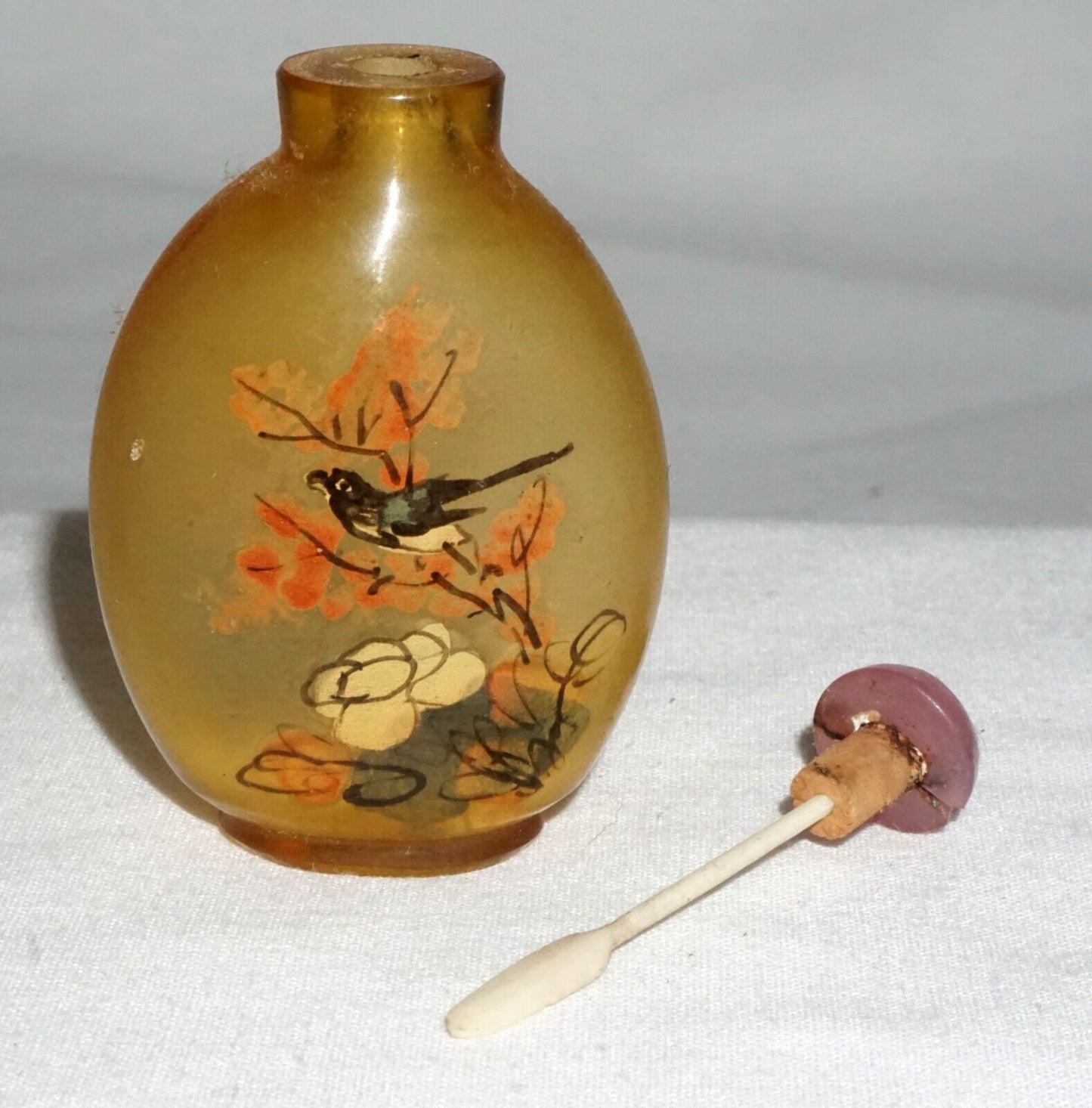 Vtg Chinese Reverse Painted Glass Snuff Bottle w Birds & Insects Motif (LLA) IC