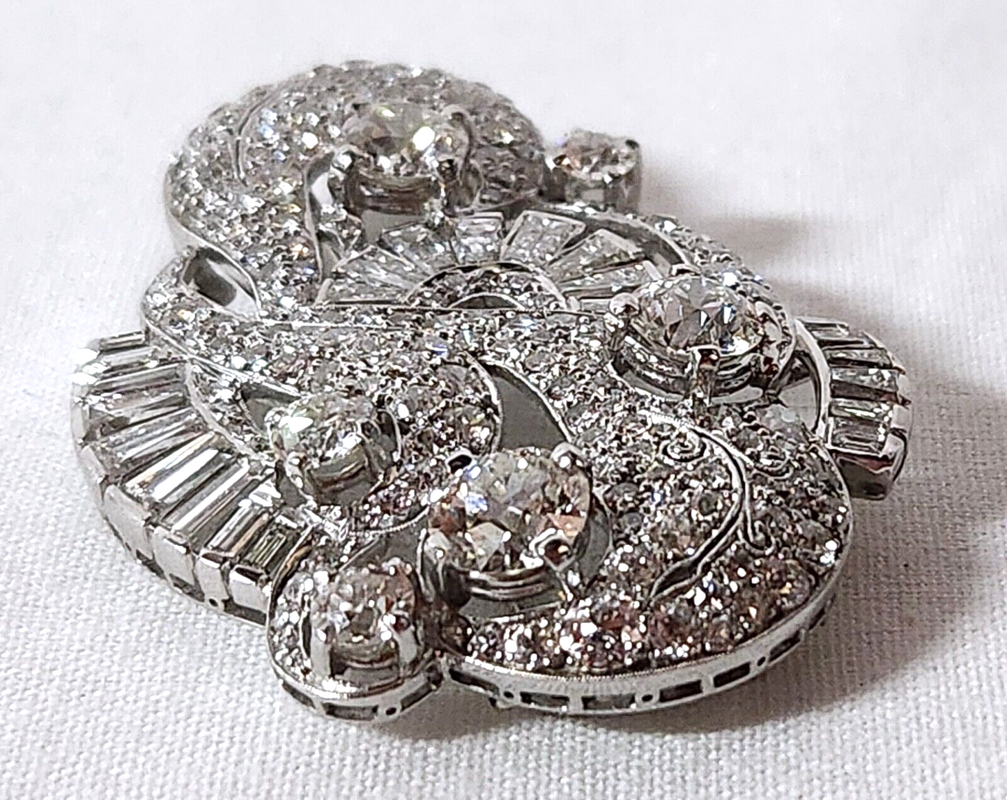 14 K. White Gold Diamond Filigree Brooch Total Diamonds Approx. 10ct. (ChR)