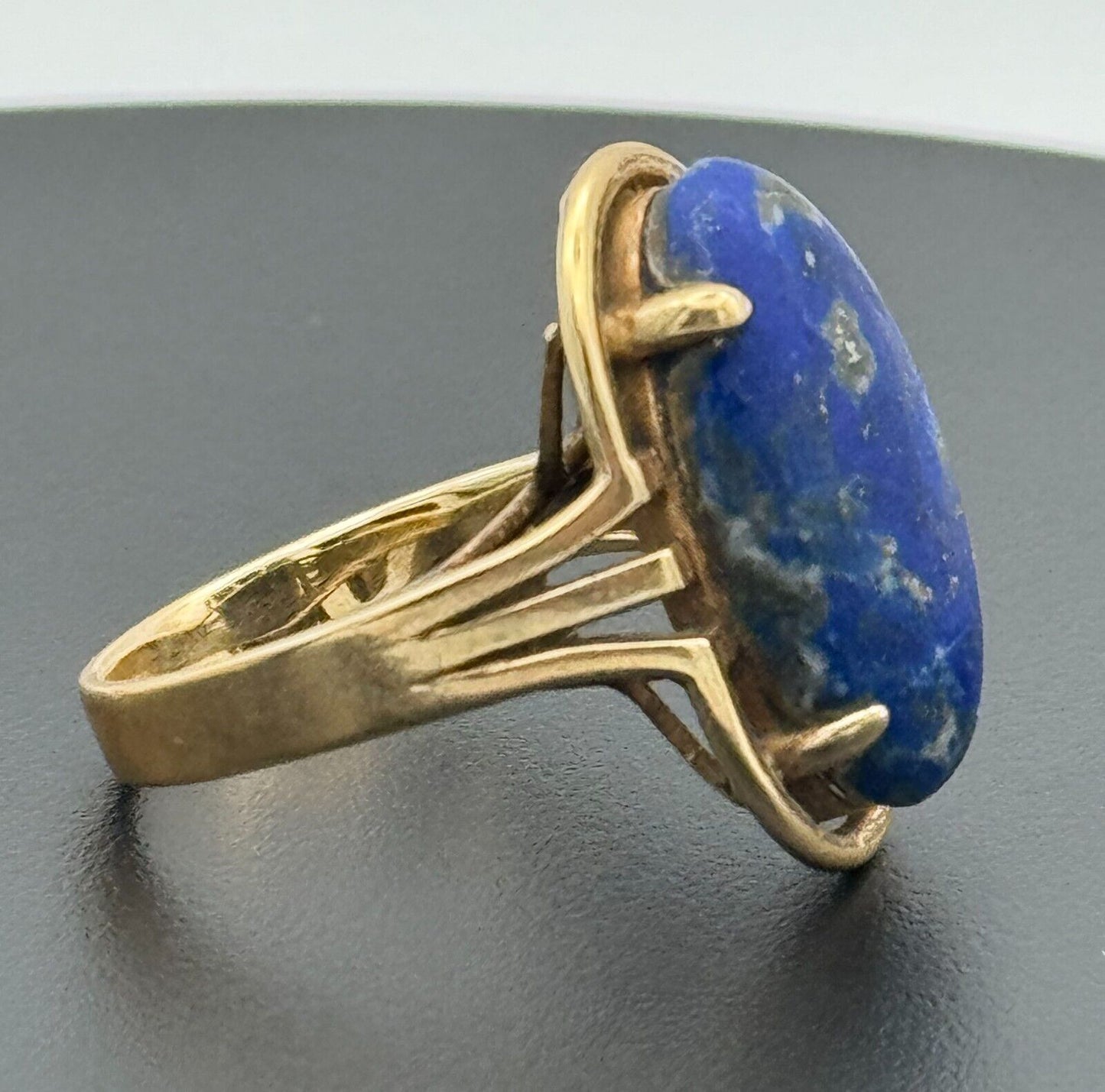 Vintage 14k Yellow Gold Ring Sz. 8.25 Lapiz Lazuli Cabochon (McC)