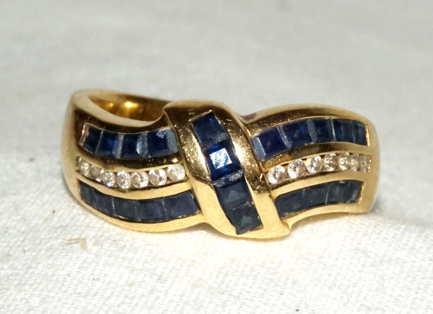 Vintage 18k Yellow Gold Ring Sz.7.75 w. 22x Sapphires & 14x Diamonds (PaS)