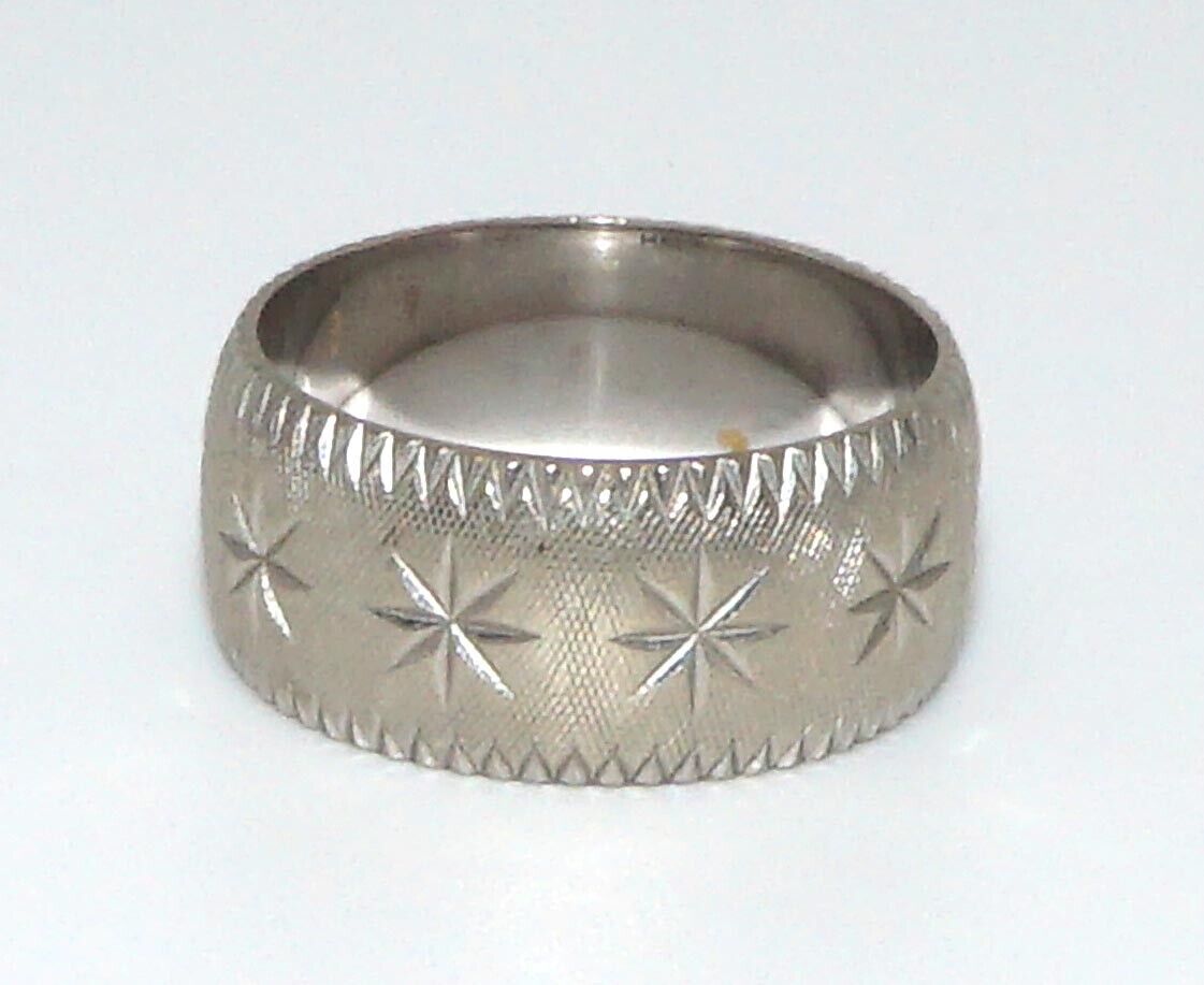 14k Gold Barrel Band Ring w Engraved Starburst Sz. 5 1/4 (ArS)