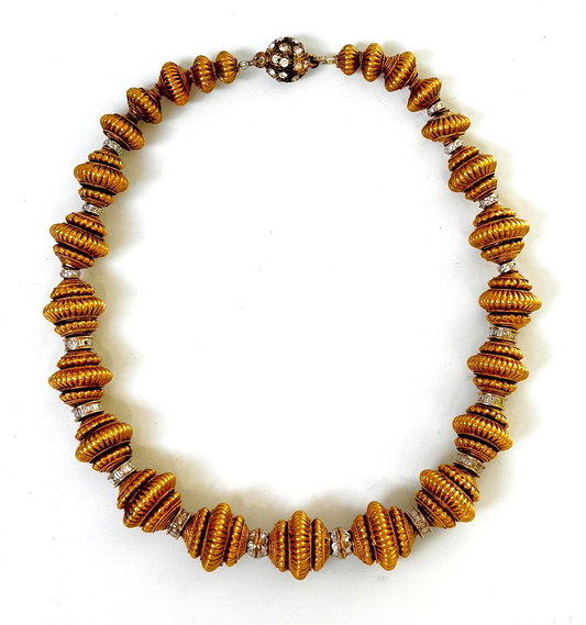 Vintage Ribbed Gold Tone Graduated Bead Statement Necklace 16" (LeD)