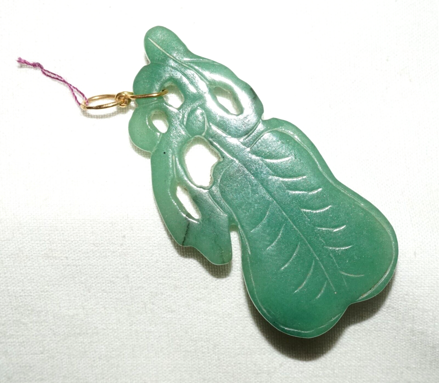 Vintage Chinese Green Jade Leaf Motif Pendant w. 14k Y. Gold Bail (LeS)L20