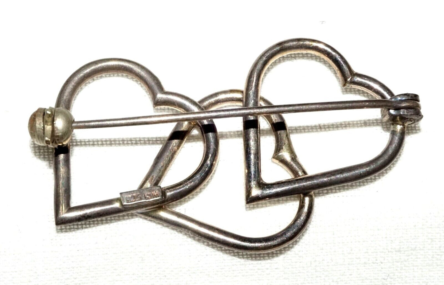 Vintage Sterling Silver Three Overlapping Hearts Motif Brooch Pin (OdC)