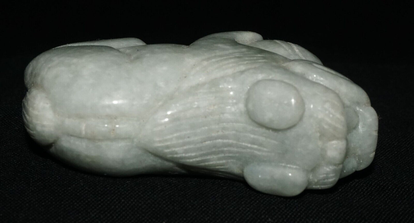 Vintage Chinese Jadeite Jade Carved Snuff Bottle w. Foo Dog & Ball (LeS) G17