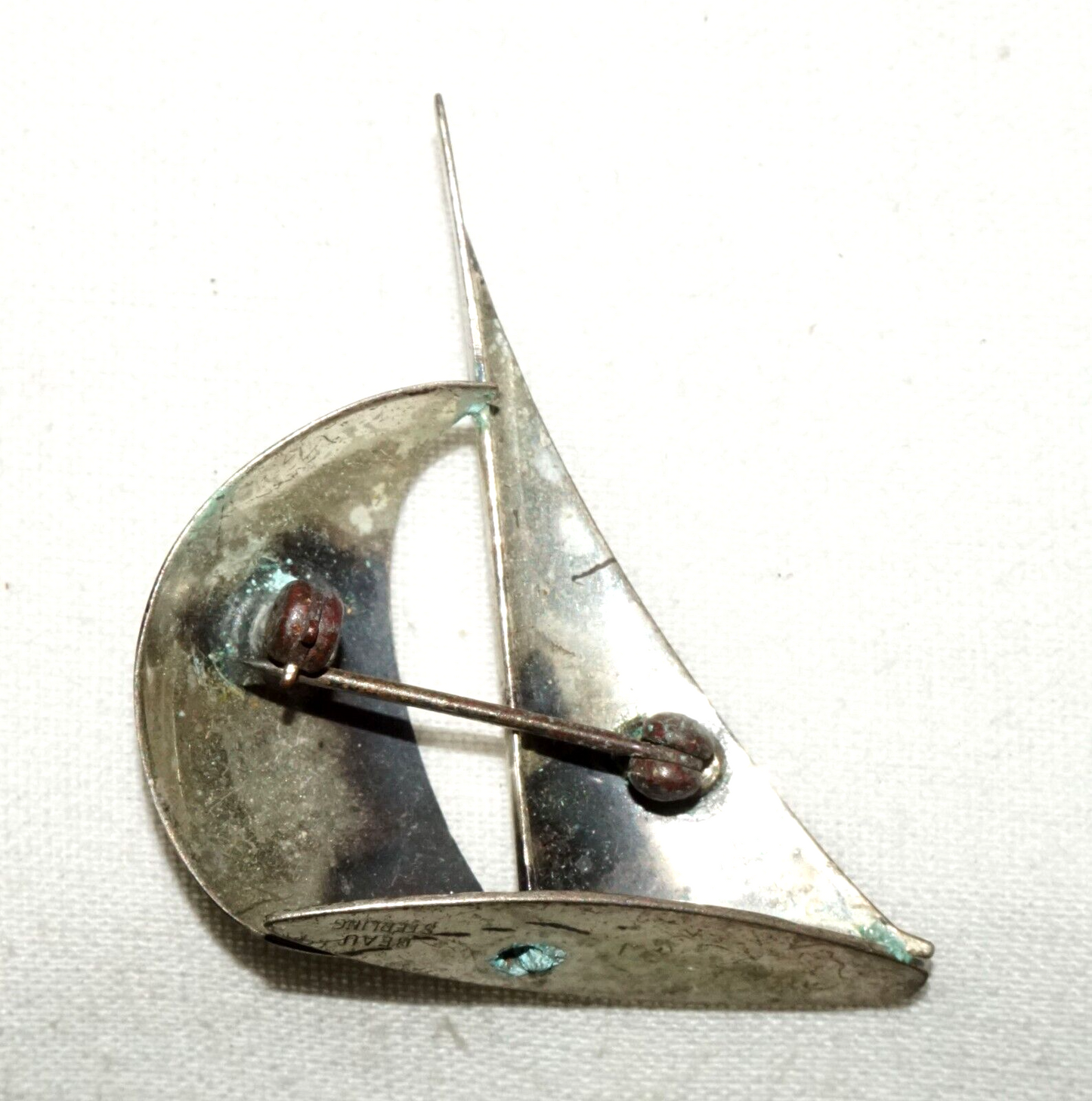 Vintage US Modernist Sterling Silver Brooch Pin w. Sailboat Motif by Beau (TuD)