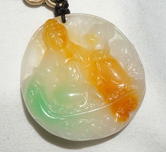 Vintage Chinese Semi Translucent Jadeite Jade Pendant w. Seated Kwan Yin (---)