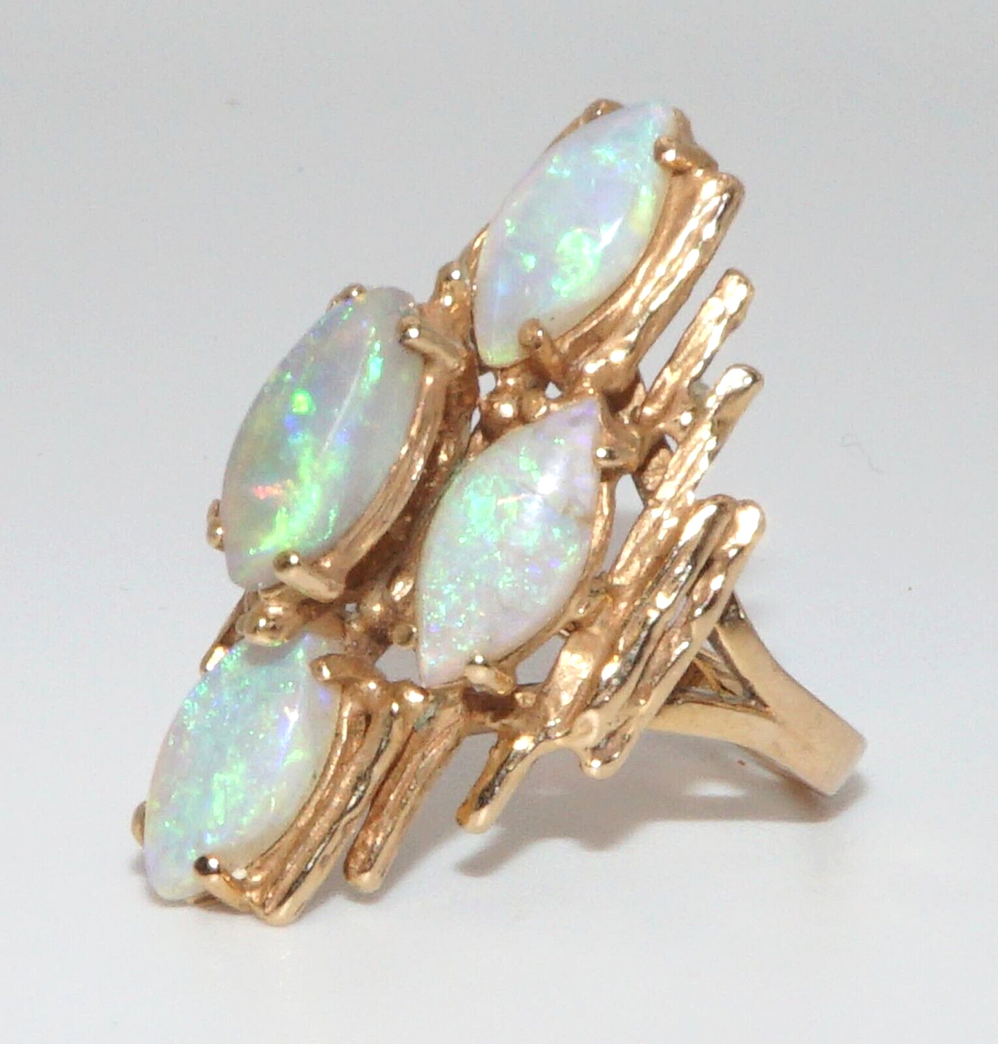 Vintage 14k Yellow Gold White Opal Ring w 5 Marquise Cut Opals Sz. 7 (ArS)