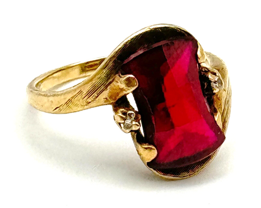 Vintage 10k Yellow Gold Ruby & Diamond Accented Cocktail Ring Sz. 6 1/2 (NeW)