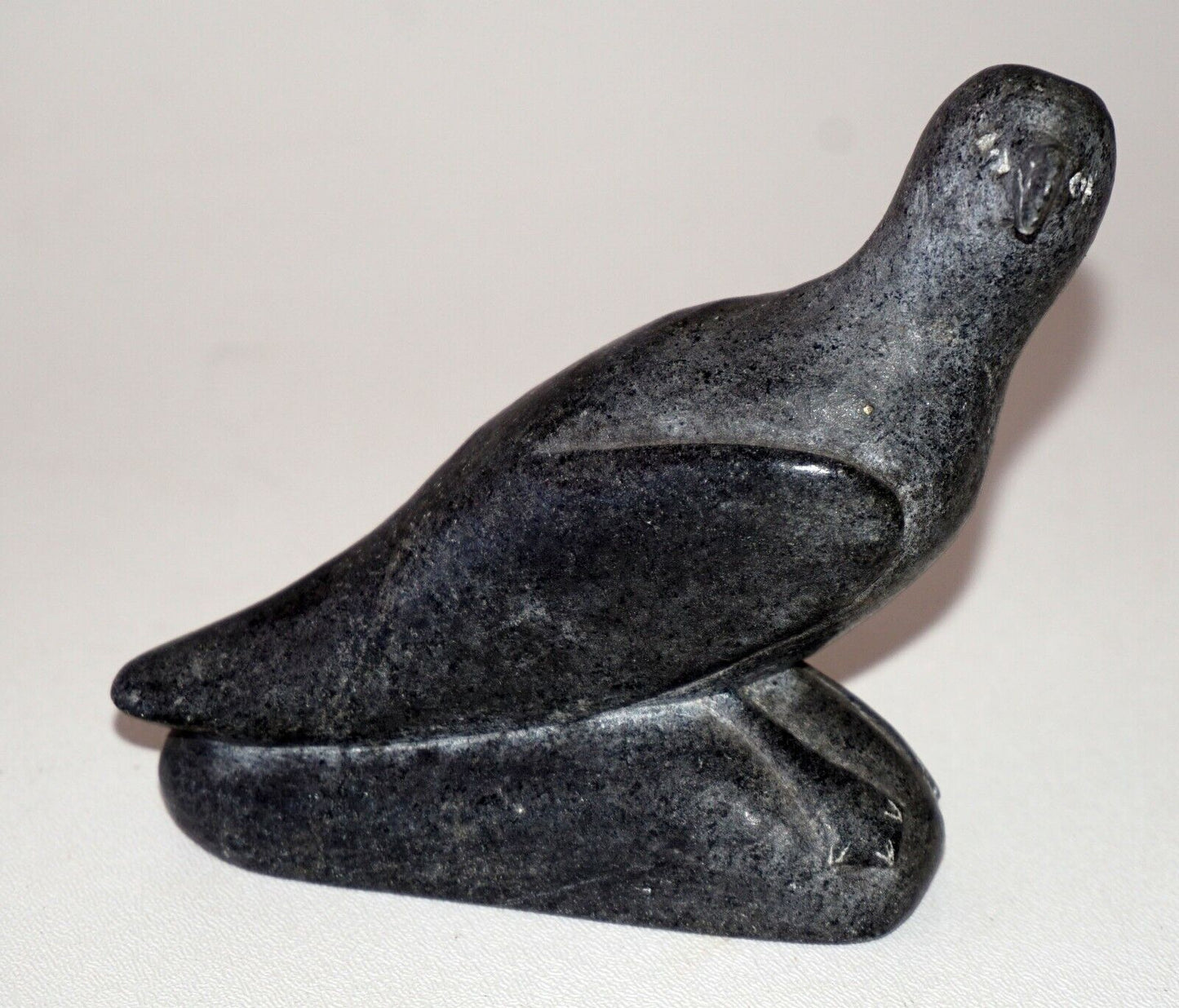 1984 Eskimo Stone Carved Bird Albatross Sculpture Canada Eskimo Esquimaux (Kor)