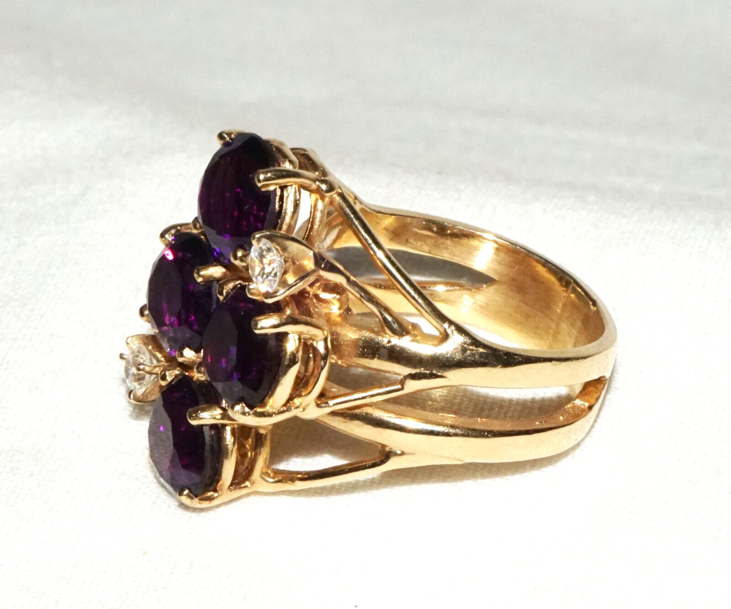 Vintage 14k Yellow Gold Ring Sz.7 w. 4x Amethysts & 2x Cubic Zirconia (GoB) #18a