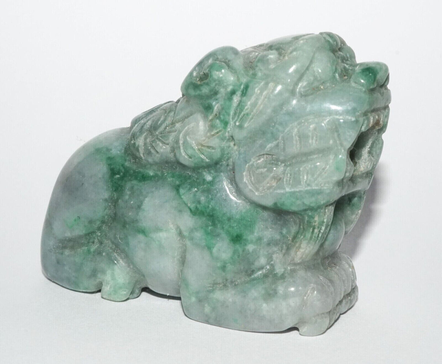 Vintage Chinese Jadeite Jade Carved Snuff Bottle w. Resting Foo Dog (LeS) G12