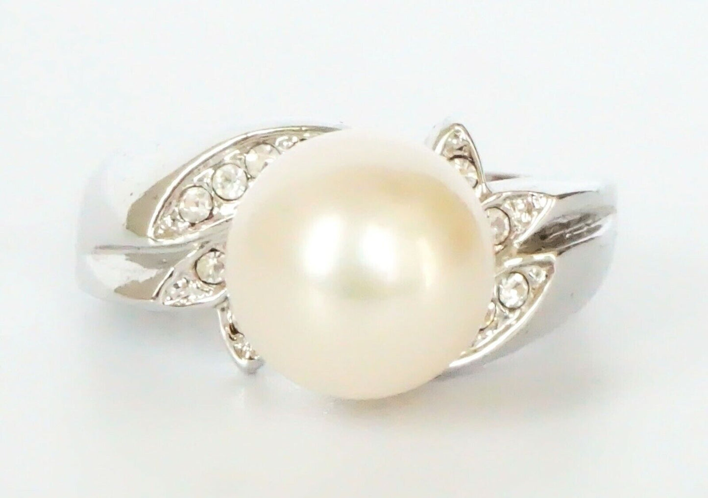 Vintage 14k White Gold Ring Sz.8 w. 1x Pearl & Cubic Zirconia Accents (SaR)#362