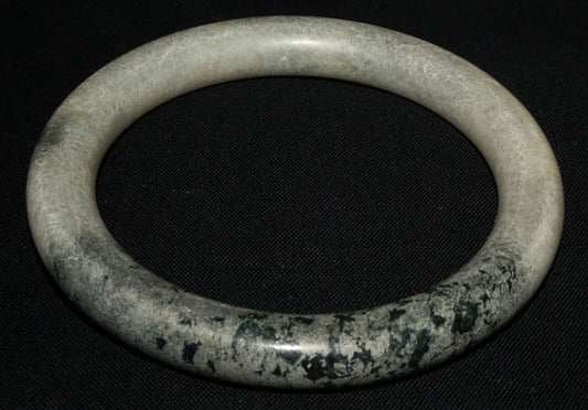 Vintage Chinese Grey Mottled Black Nephrite Jade Bangle Bracelet (LeS) B32