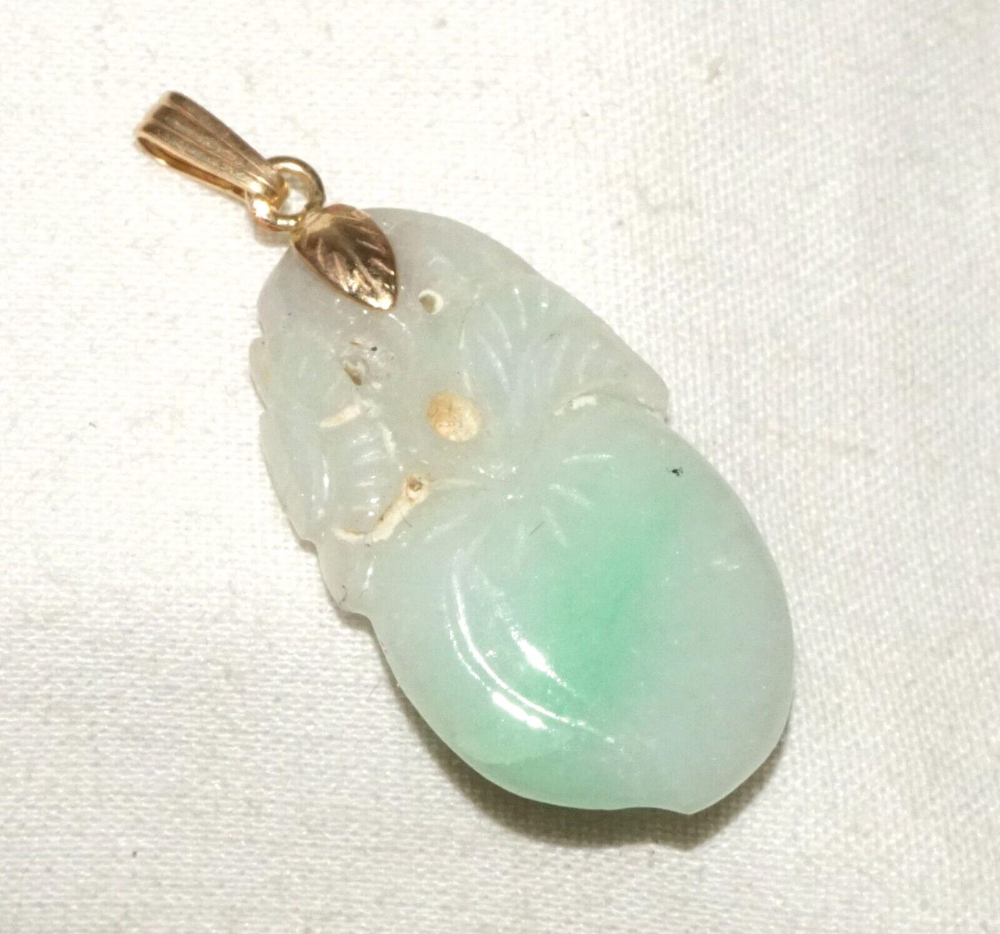 Vintage Chinese White & Apple Green Jadeite Jade Peach Motif Pendant (InS)L6