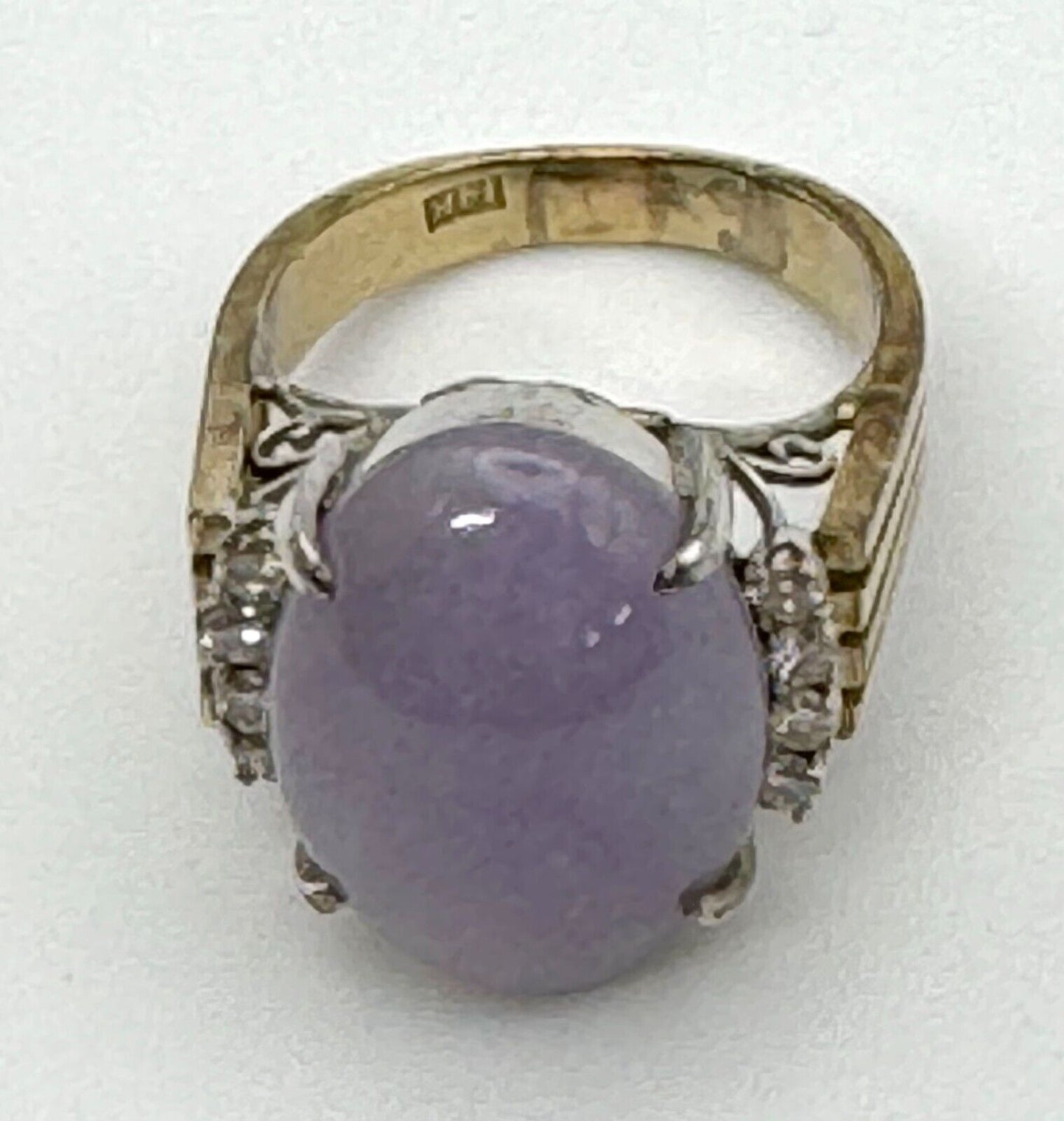 13k Multi-Toned Gold Ring Sz 6 w Lavender Jade & 8 Diamond Accents (MeC)