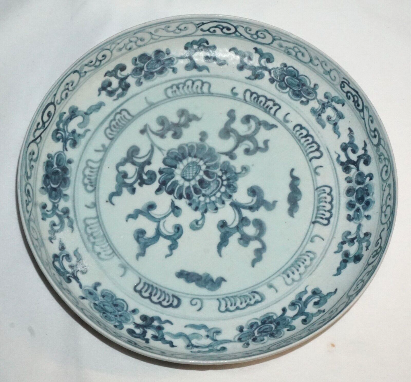 16C Chinese Anamese Blue & White Floral Motif Large Plates or Chargers (JSt)21