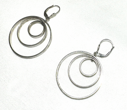 Vintage Modernist Unmarked Silver Graduated Hoop in Hoop Earrings (LoC)18