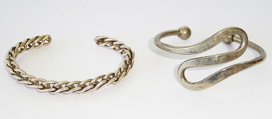 2Pc Modernist Silver Bracelets w. Abstract Curviliniar & Weave Motifs (Yir)