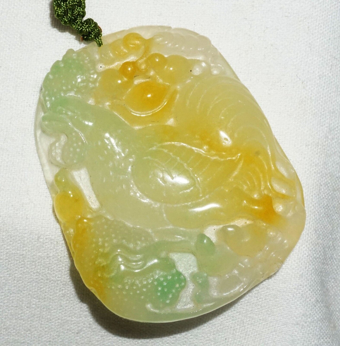 Vintage Chinese Semi Translucent Jadeite Jade Pendant w. Chicken & Chicks (---)