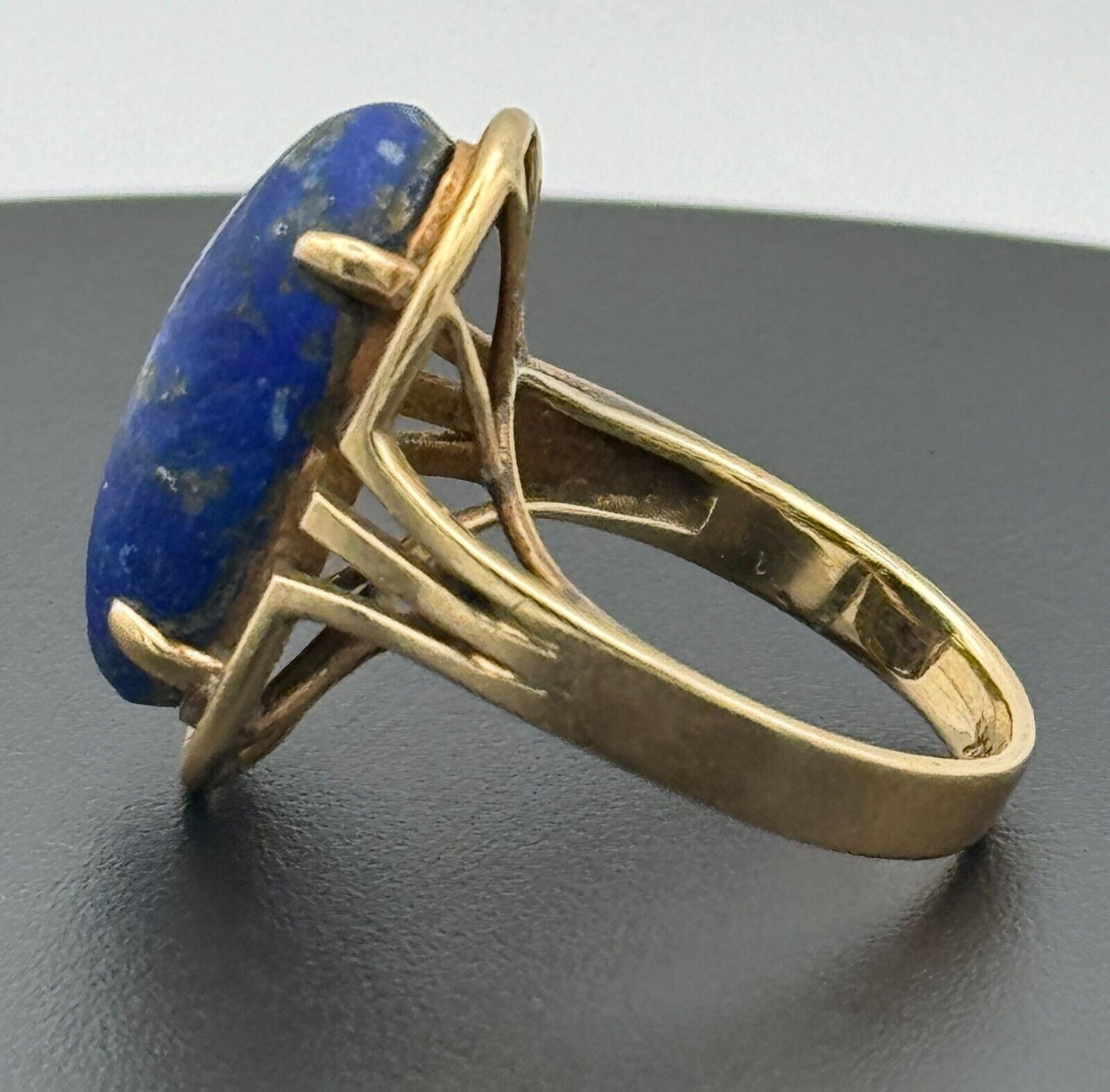 Vintage 14k Yellow Gold Ring Sz. 8.25 Lapiz Lazuli Cabochon (McC)