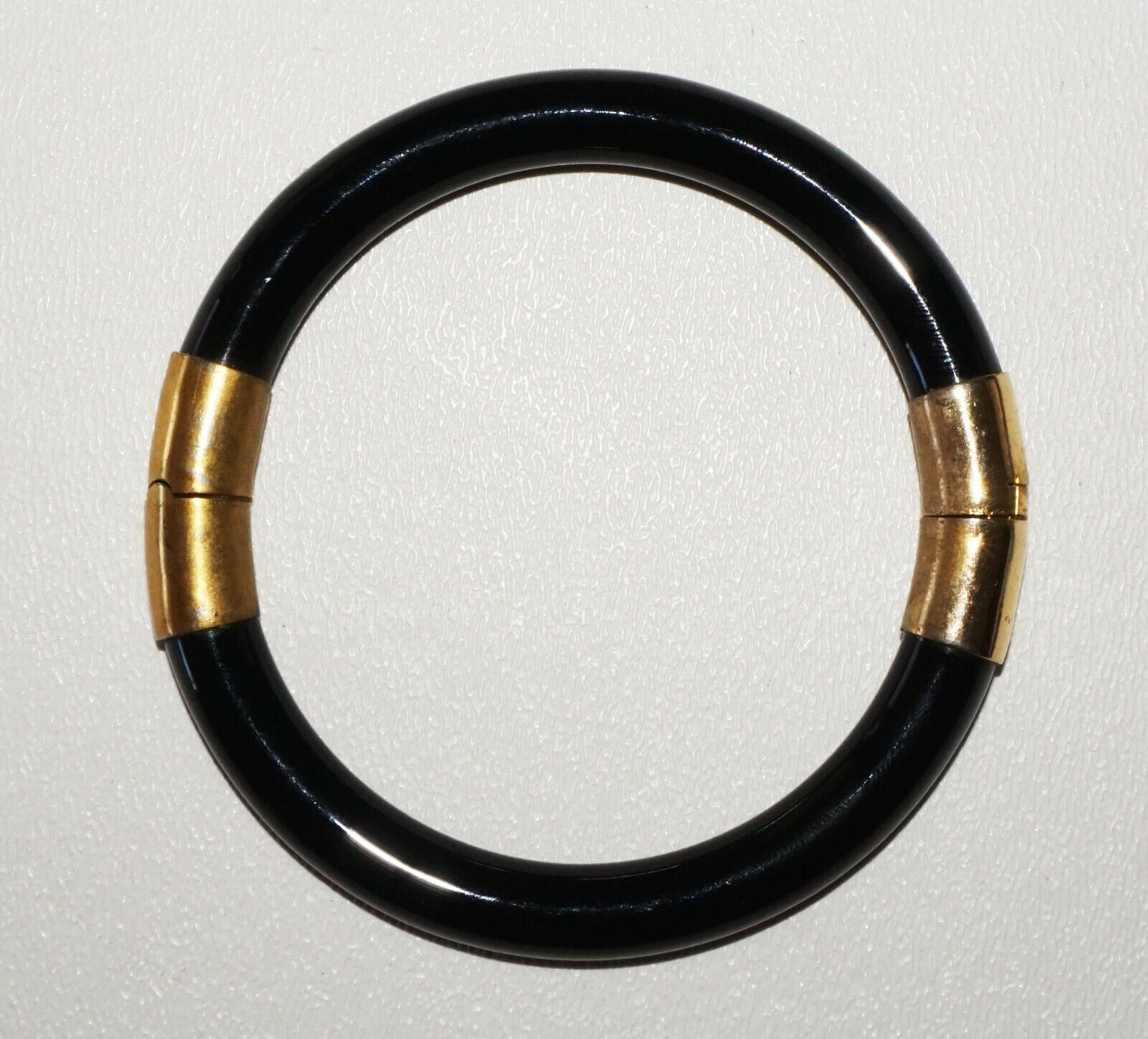 20C Chinese Black Hinged Gold Plated Bangle Bracelet (Wkoc) B4