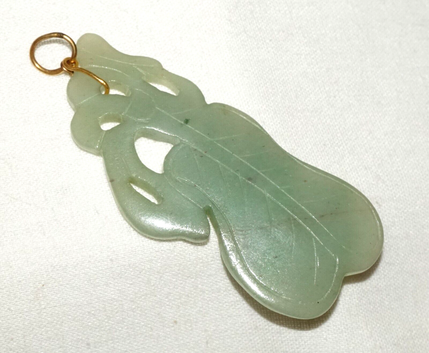 Vintage Chinese Green Jade Leaf Motif Pendant w. 14k Y. Gold Bail (LeS)L21