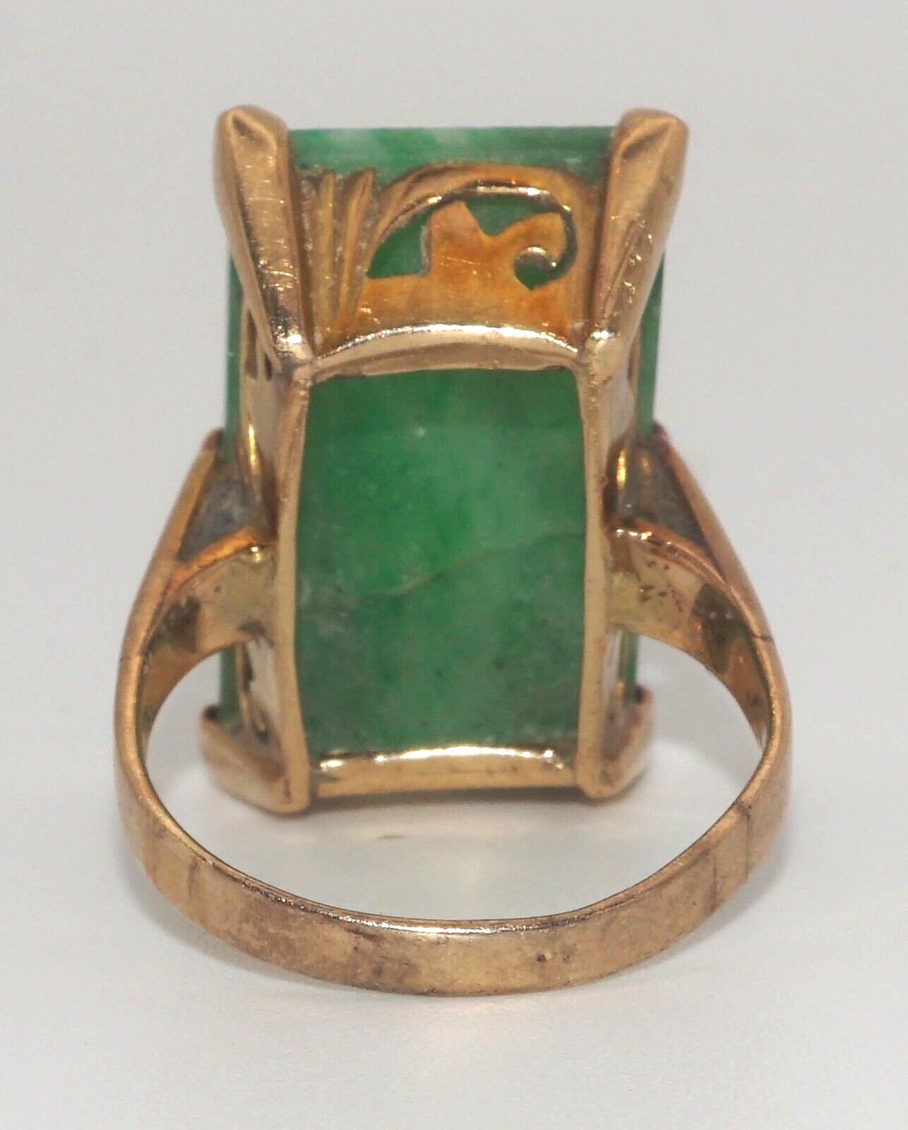 Vintage Art Deco 14k Yellow Gold Ring Sz. 9.25 w Carved Jadeite Accent (LeD)