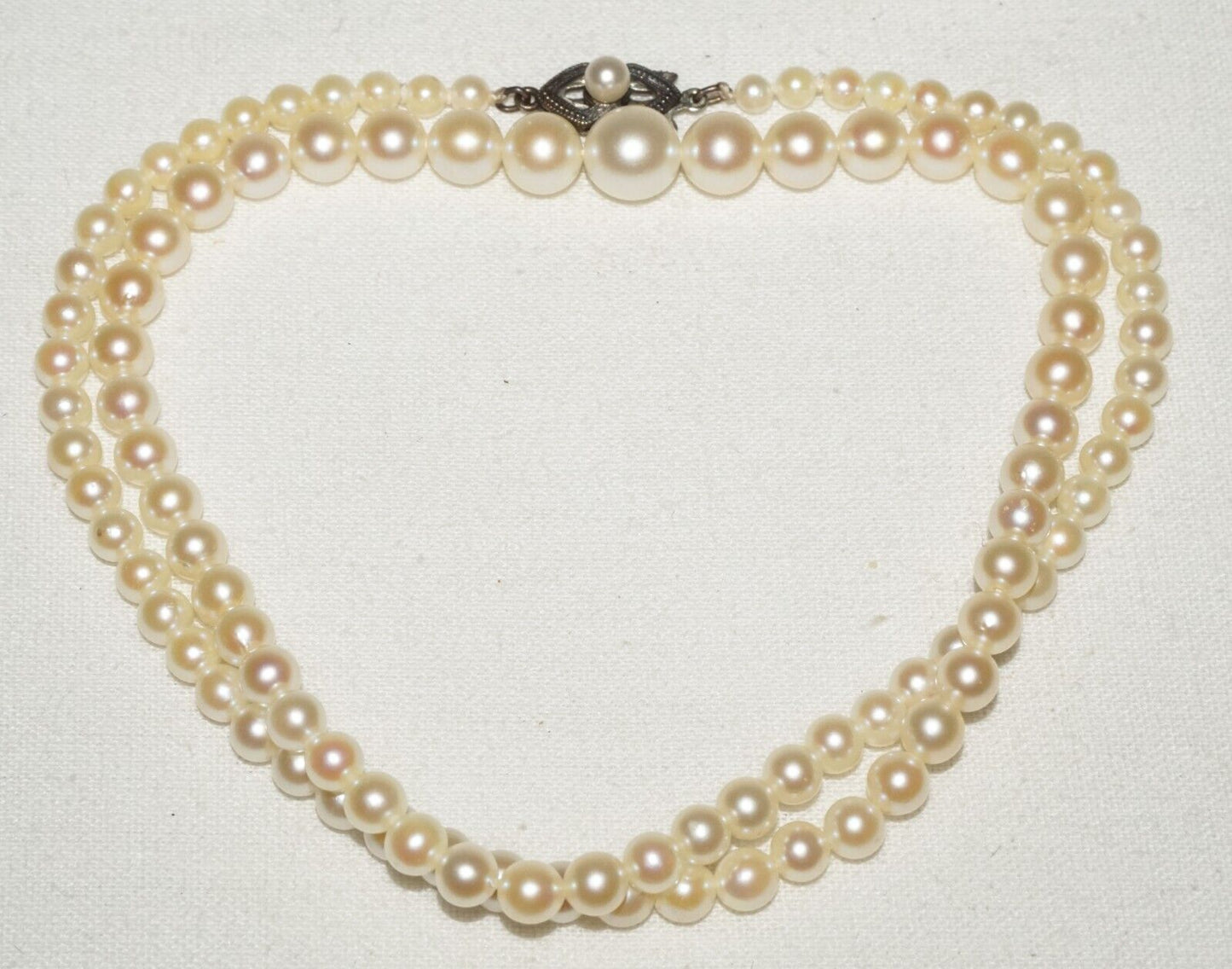 Vintage Graduated Pearl Necklace 18" w. Unmarked Silver & Pearl Clasp (KoS) L15