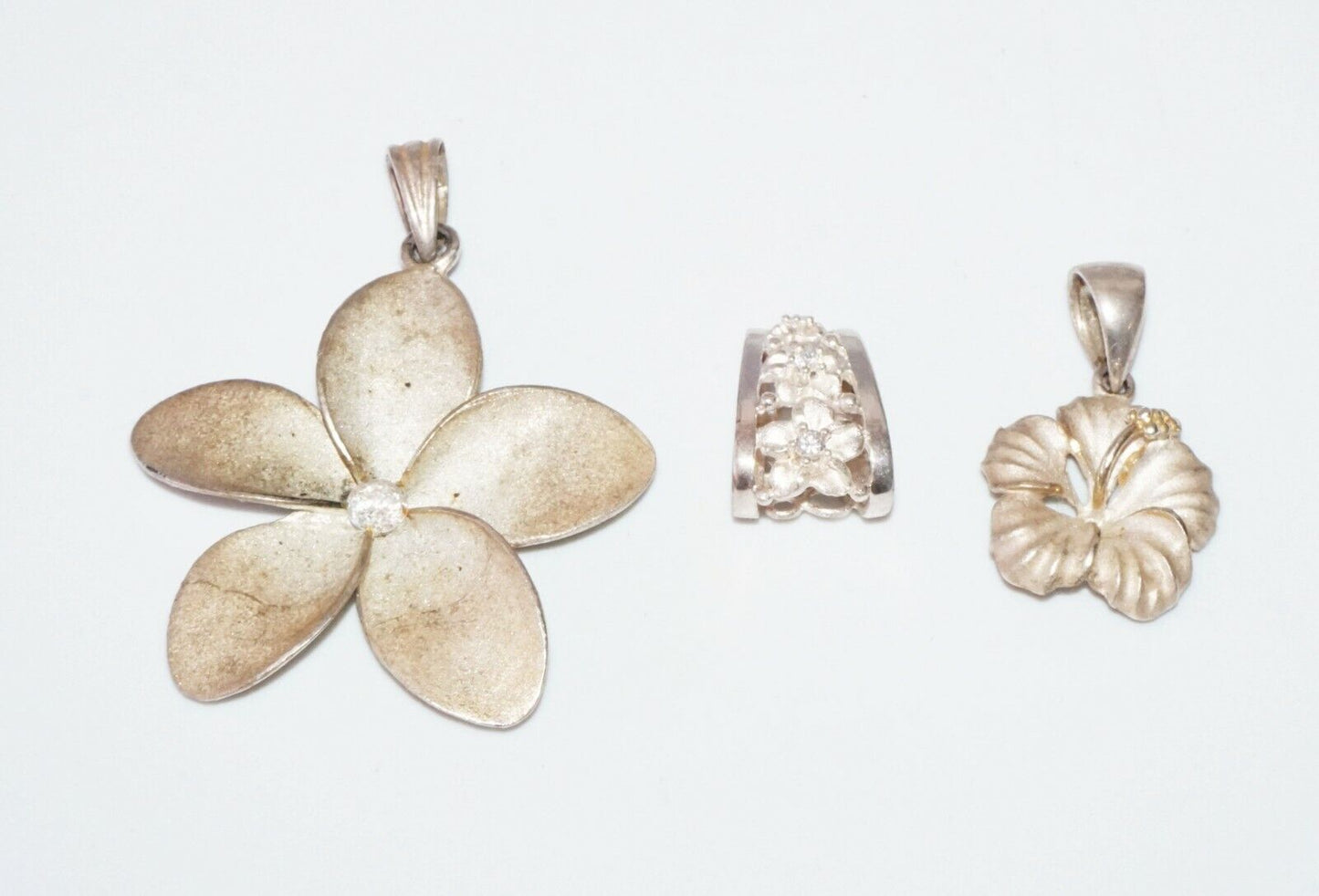 3Pc Hawaii Sterling Silver Mixed Lot Plumeria & Hibiscus Pendants (***) 23