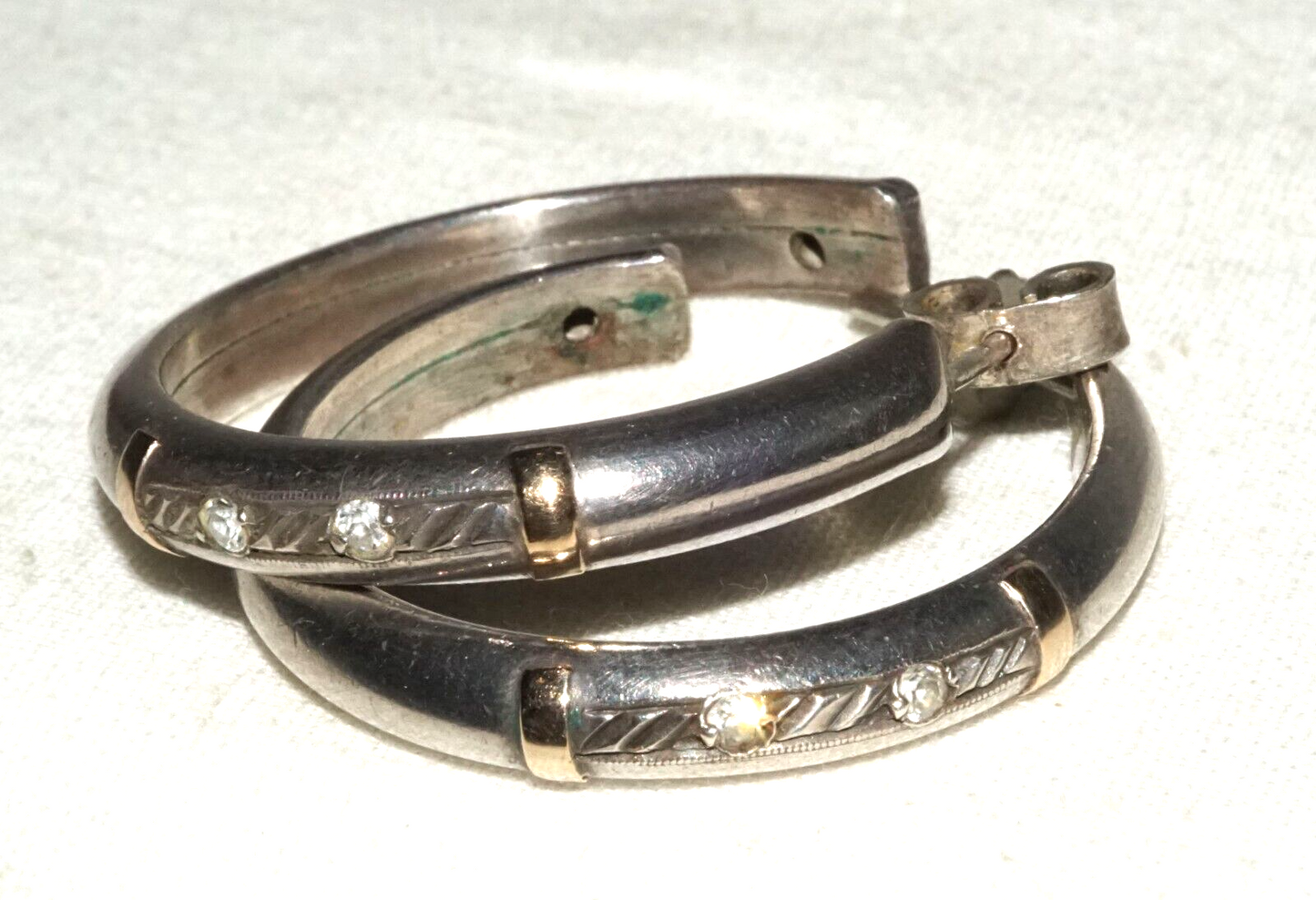 Pair Vintage US Silver Hoop Earrings w. Cubic Zirconia Accents (KiL)