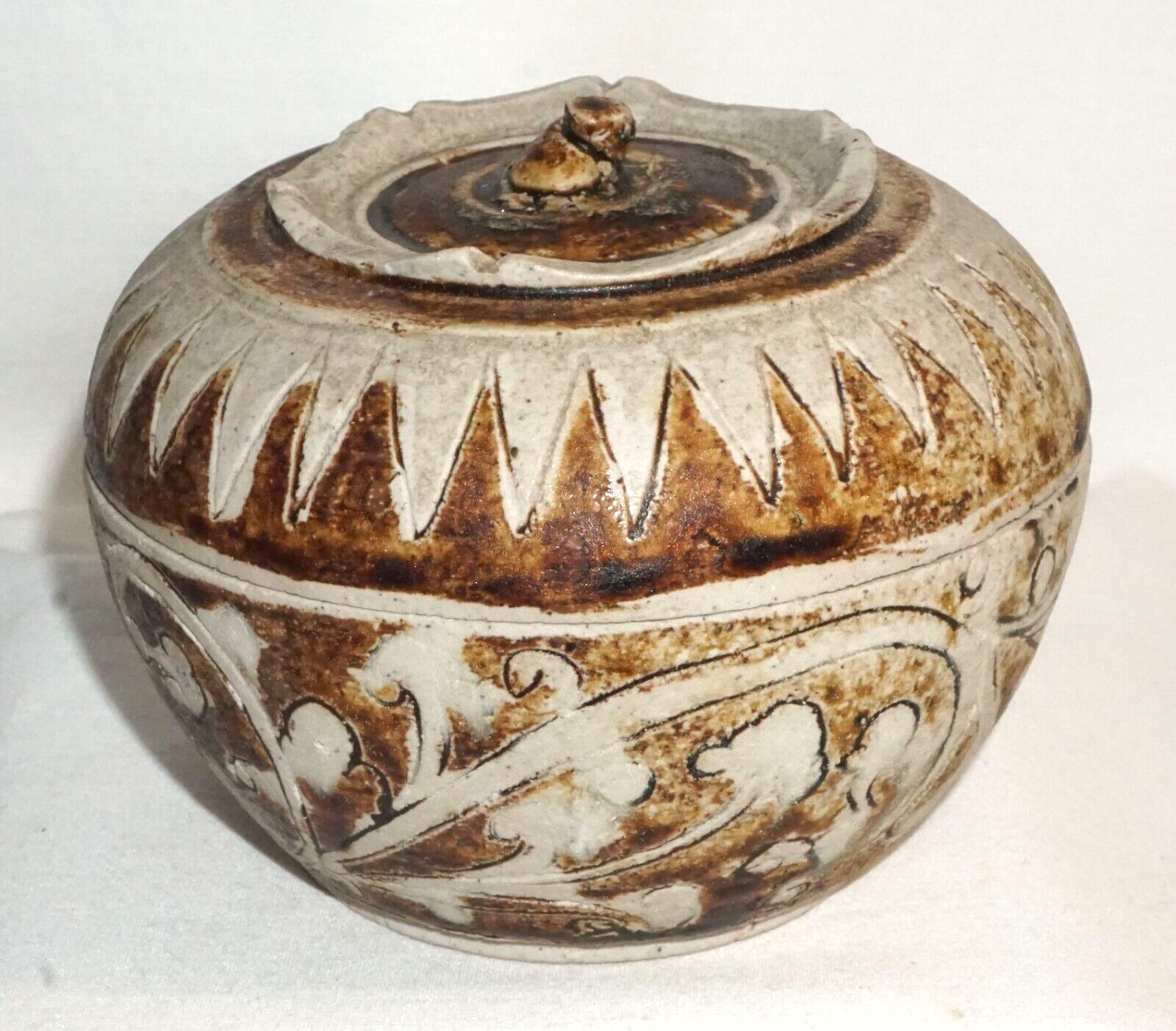 15C Thailand Sawankhalok Brown Glaze Covered Pottery Bowl or Jar (JSt)31