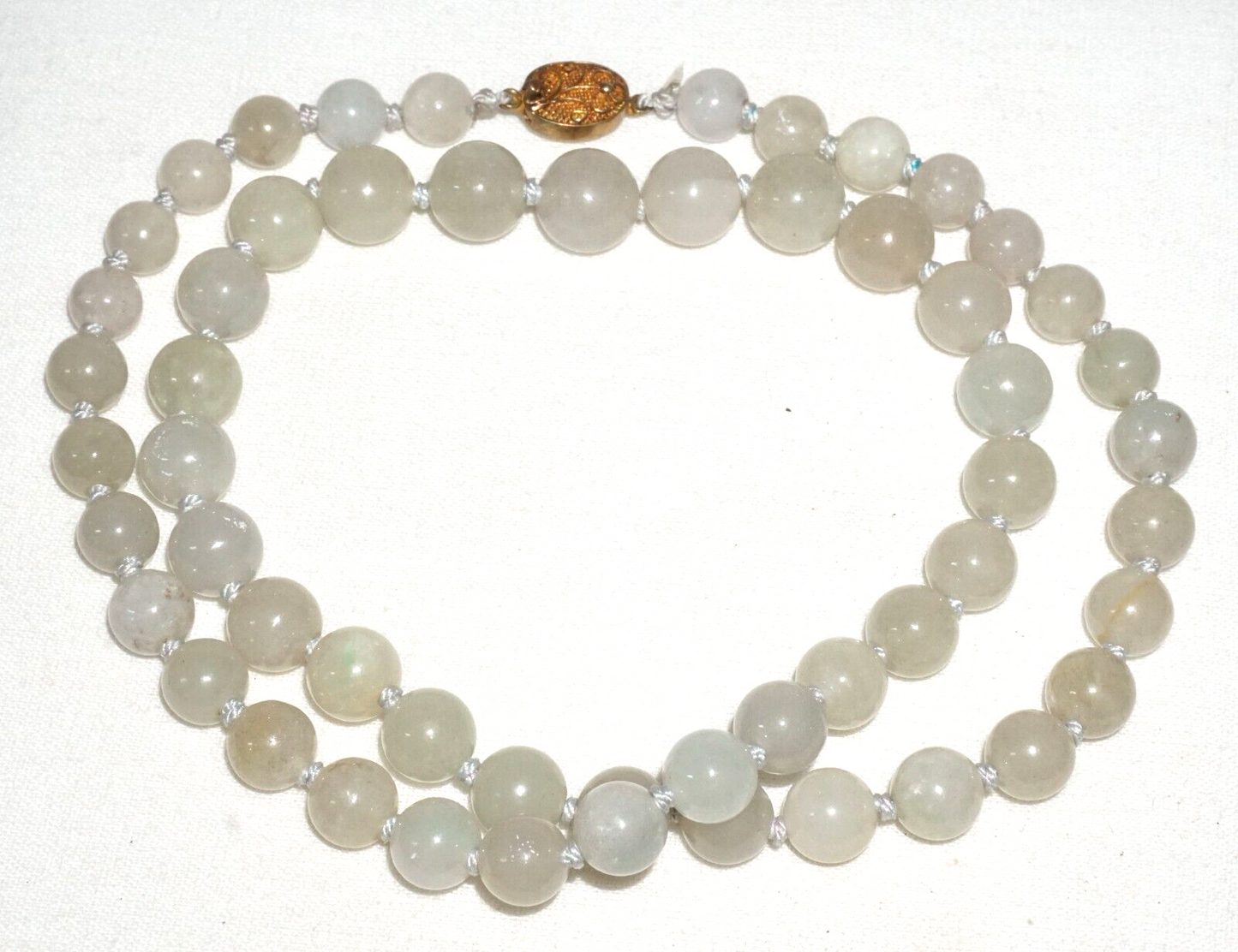Vintage Chinese Grey Green Jadeite Jade Bead necklace w. Silver Clasp  (---)#1