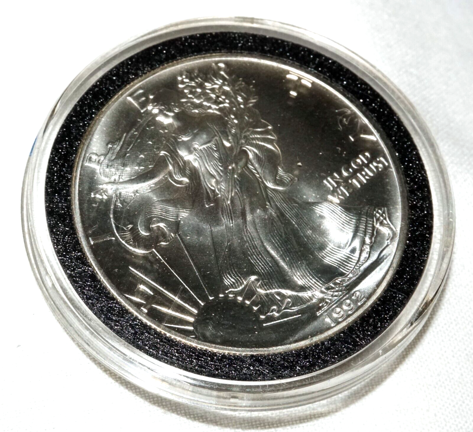 1992 US Liberty Eagle 1oz. Silver Coin in Case - Uncirculated  (ShI)